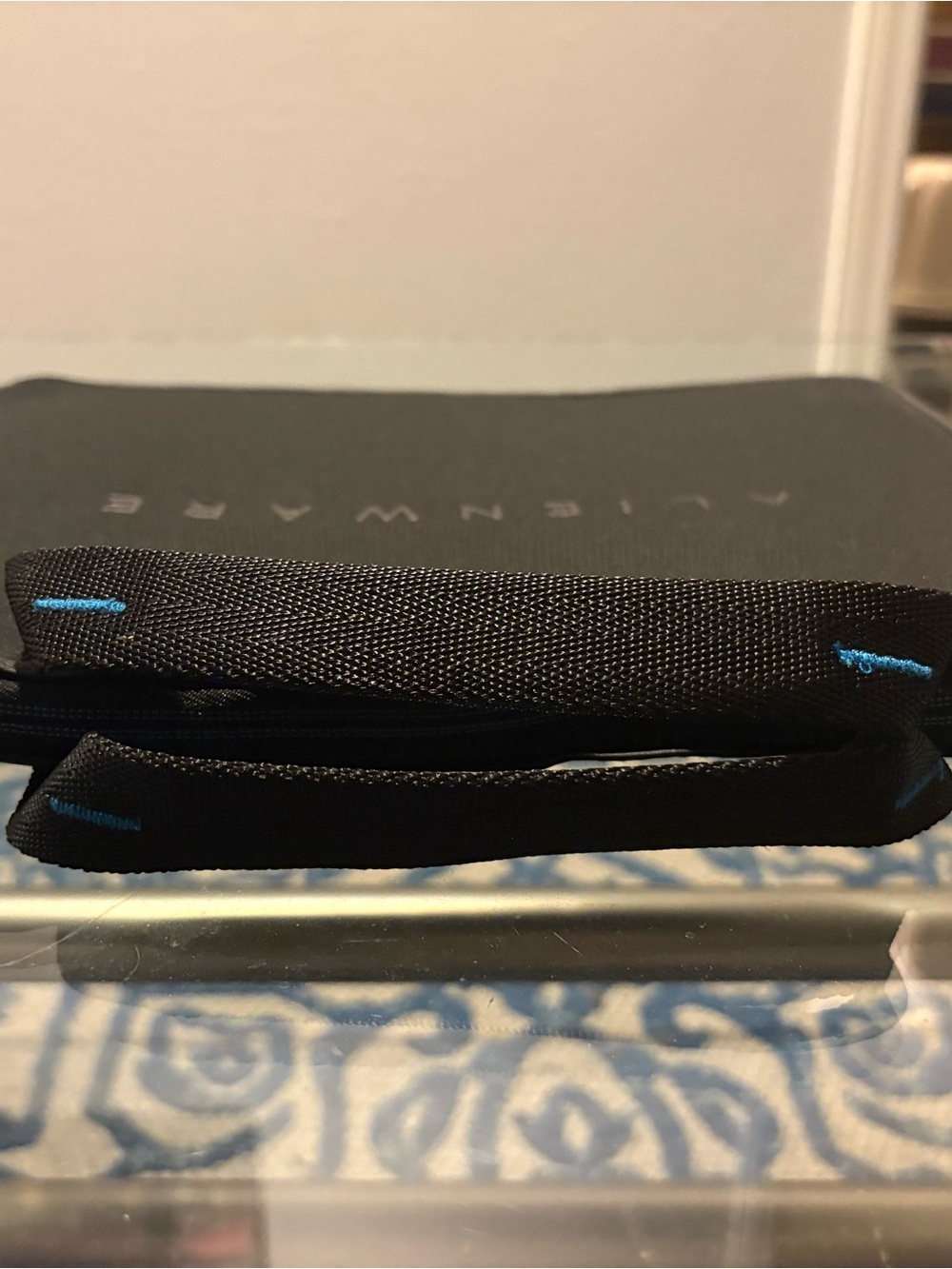Alienware Vindicator 2.0 Neoprene Gaming Laptop Sleeve Case - Picture 3 of 5